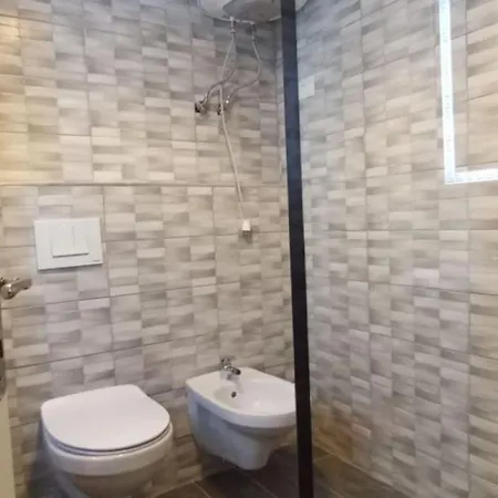 Apartment Perla 6 - 80 Mt From The Sea Golem (Tirana)