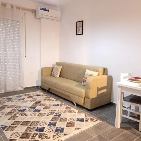 Apartment Perla 6 - 80 Mt From The Sea *