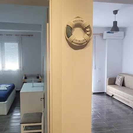 Perla 6 - 80 Mt From The Sea Apartment Golem (Tirana)